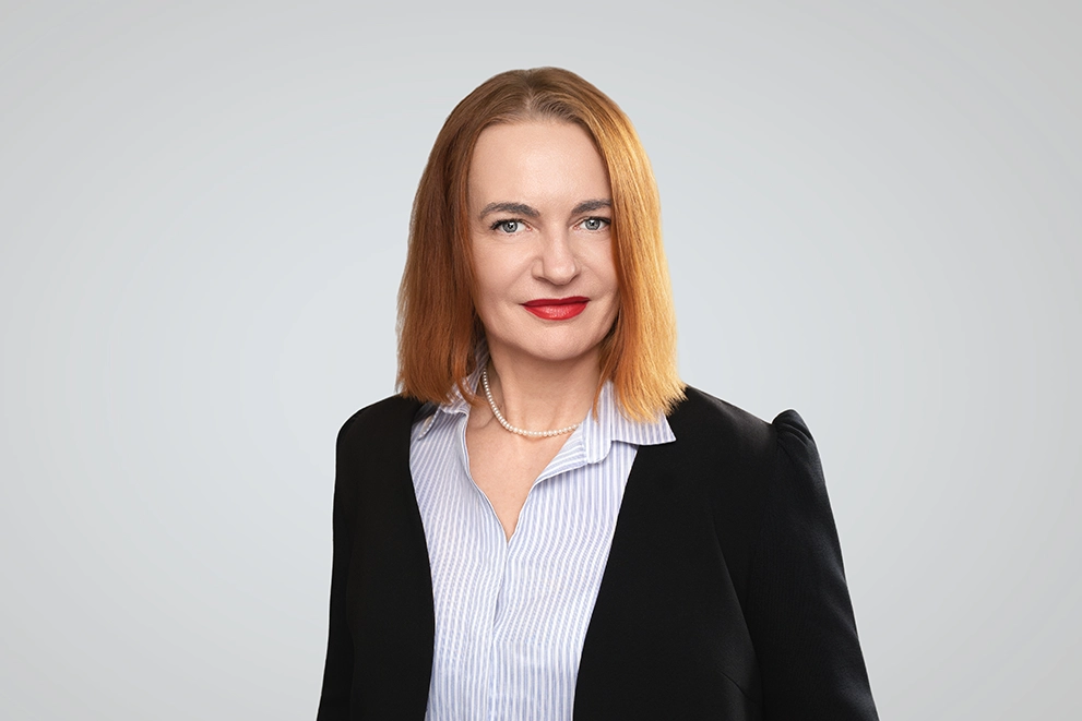 Sabine Schmitt-Hennig - Nationwide